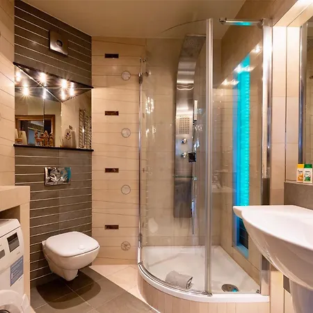 Apartmán Rondo Verona - Free, Secure Parking For Guests Vratislav