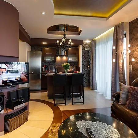 Apartment Rondo Verona - Free, Secure Parking For Guests