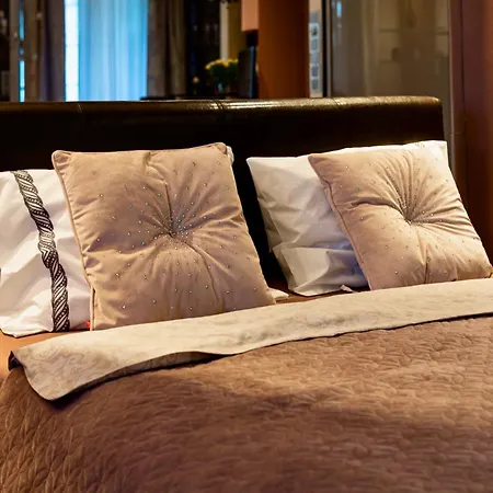 Rondo Verona Apartament,free Private Parking, Air Conditioning 公寓 *